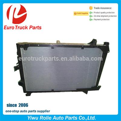 OEM 1698298 1739551 1627415 Heavy Duty European Tractor Cooling System Aluminum Radiator