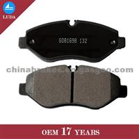 004 420 83 20 GDB1698 For FREIGHTLINER Sprinter 2500 Disc Brake Pads Manufacturer