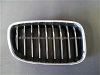 BMW 2009-2016 5GT/F07 Grille R OEM 51137200170