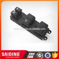 China Glass lifter switch 25401-EA003 for navara d40