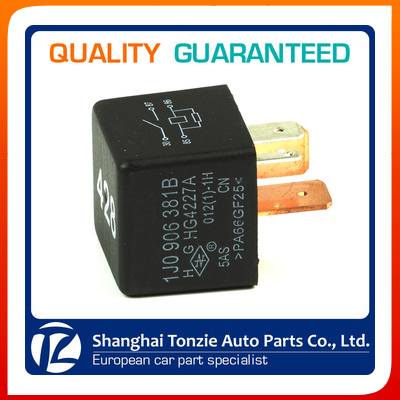 1J0906381B Control Unit Relay for VAG BEETLE/BORA/GOLF/TRANSPORTER/A2/A3/OCTAVIA/AROSA/LEON/TOLEDO