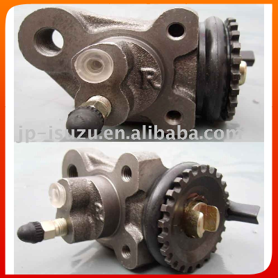 For isuzu auto parts ,Front right brake wheel cylinder FSR113 no.1-47600938-J