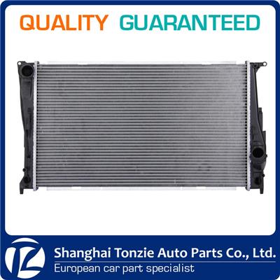 Auto Engine Cooling System 17117547059 Car Radiator For E88 E90 E84