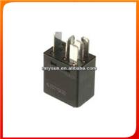 003 542 02 19 Relay for Benz Sprinter Replacement Parts