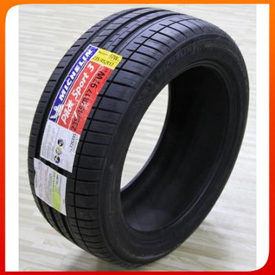 Tyre 235/45/17