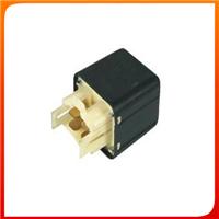 2016 Hot-Sell Black Auto Relay 24V 4P OE 85920-1620/056700-6881