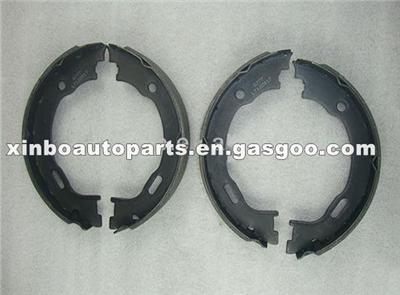 Brake Shoe Set For Chrysler 300C Dodge Charger Magnum 5137624AA S777