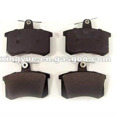 4D0 698 451 D Brake Pad For AUDI S3 RENAULT EURO CLIO VOLKSWAGEN CABRIO EOS