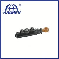 changing clutch master cylinder for heavy duty truck