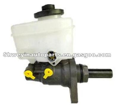 Toyota Land Cruiser Brake Master Cylinder 47028-60030