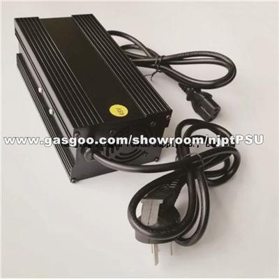 700W Series Sealed Portable Charger