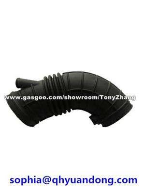AIR INTAKE HOSE:13711726208
