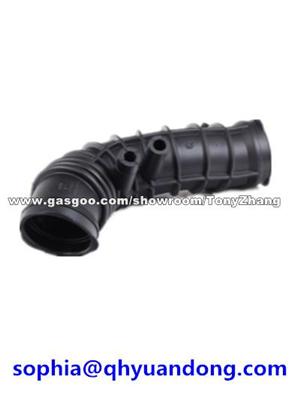AIR INTAKE HOSE:13717552223