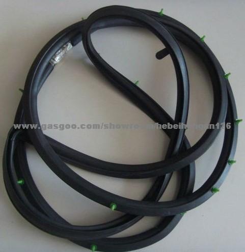 Car Door Weatherstripping With Nylon Mounting Pins Application