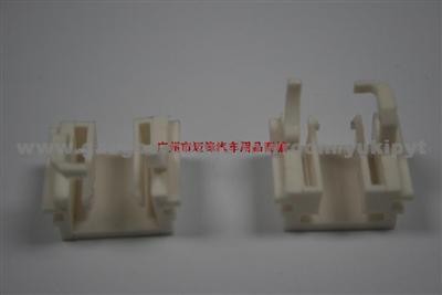 Ford Focus 09-10 High Beam H7 HID Xenon Bulb Adapters Lamp Holders