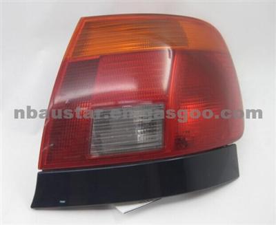 TAIL LIGHT Audi A4 1996 96 1997 97 Right