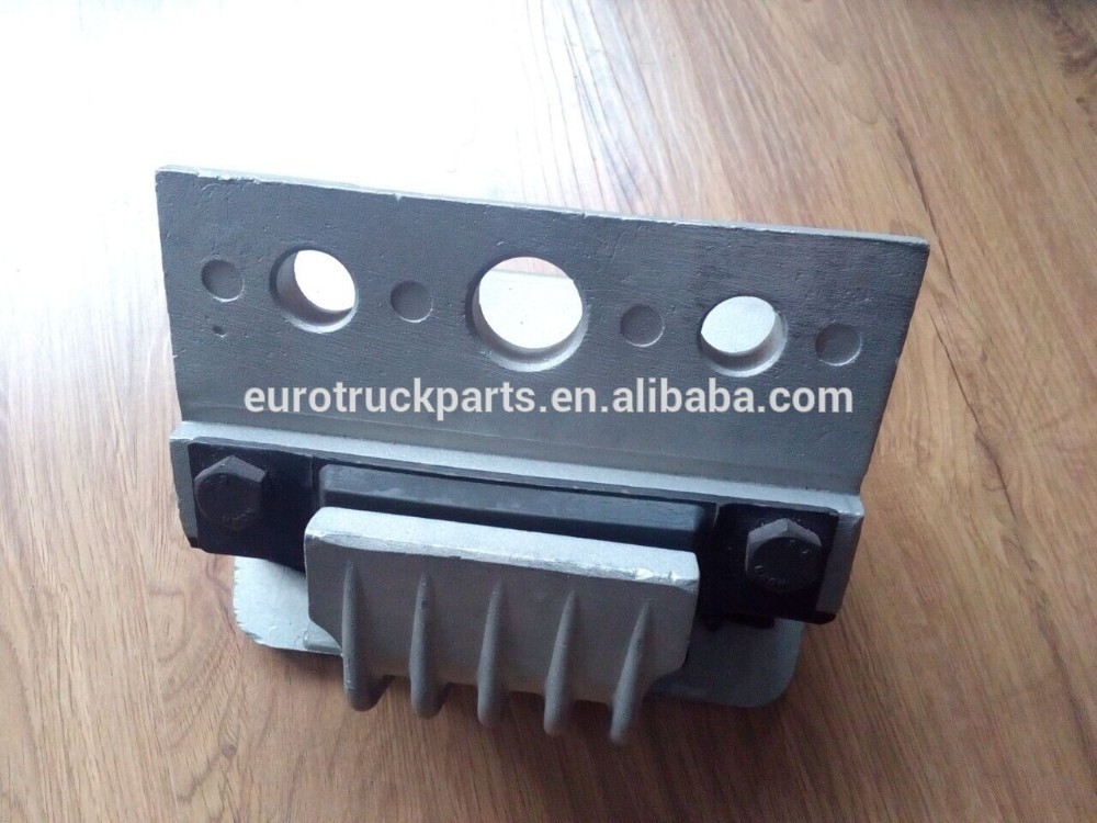 oem no 6202400017 6202400217 6202400117 6202400717 heavy duty european truck engine mounting parts mb truck rubber engine mounts 3.jpg