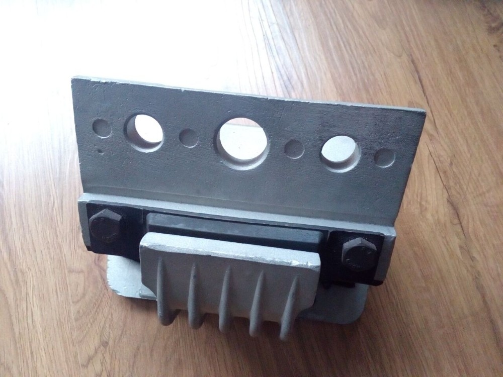 mercedes benz engine mounting oem 6202400217.jpg