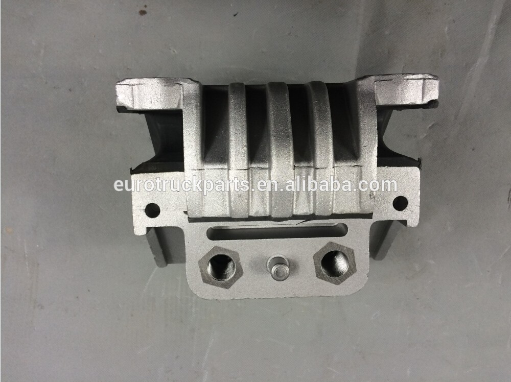 OEM NO 6582410113 6582410213 6582410013 heavy duty european truck engine parts engine mounts auto spare parts engine mounting.jpg