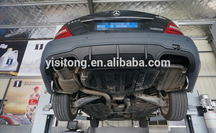 W204 rear diffuser 2.jpg