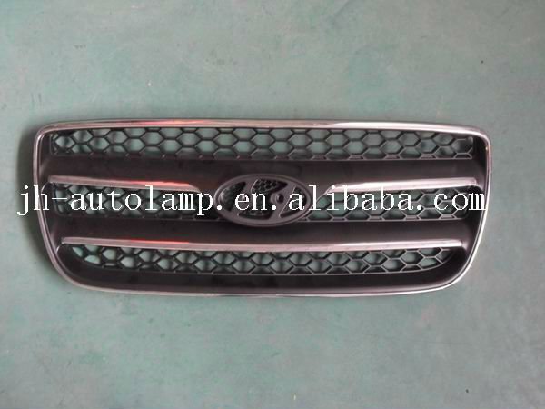 hyundai SANTA FE\'08 grille.JPG