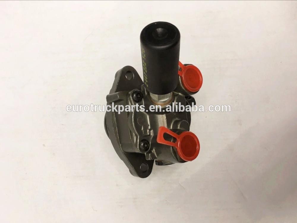 Eurocargo truck heavy auto spare parts oem1539298 0440020057 fuel system fuel pump for scania 4 series (4).jpg