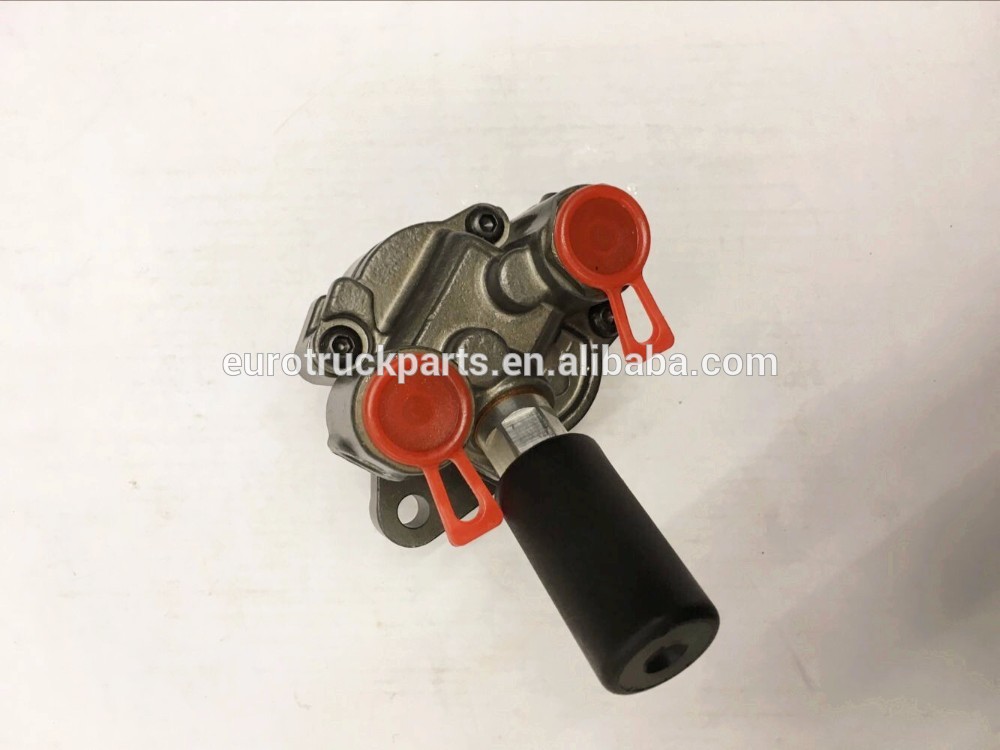 Eurocargo truck heavy auto spare parts oem1539298 0440020057 fuel system fuel pump for scania 4 series (1).jpg