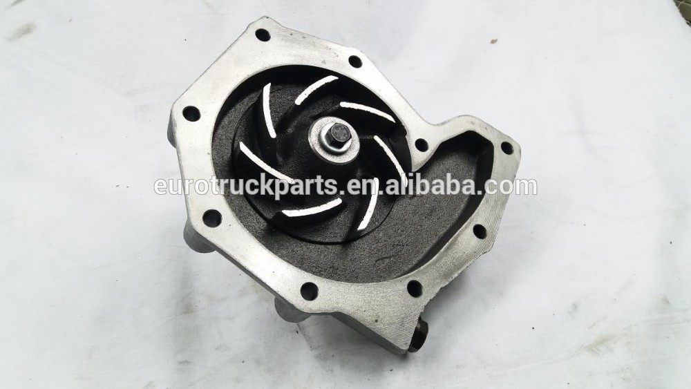 Parts No 682958 682271 heavy duty DAF truck cooling system spare parts water pump assy 3.jpg