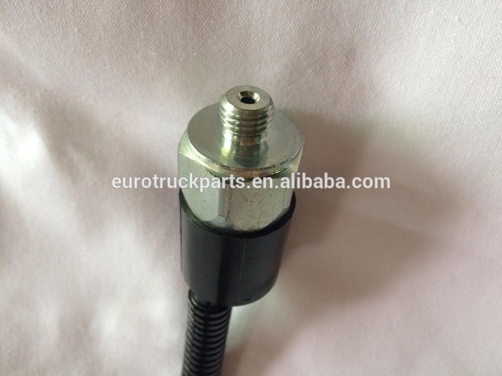Eeuropean heavy truck spare parts high quality oil pressure sensor oem 11170071 for volvo (3).JPG